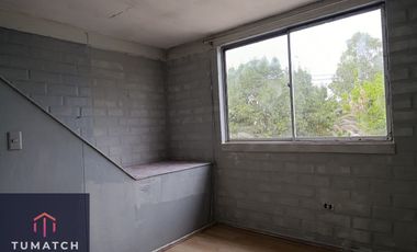 Casa en venta c/ estacionamiento en Centro de Paine