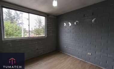 Casa en venta c/ estacionamiento en Centro de Paine