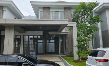 Disewakan - rumah Grand Pakuwon