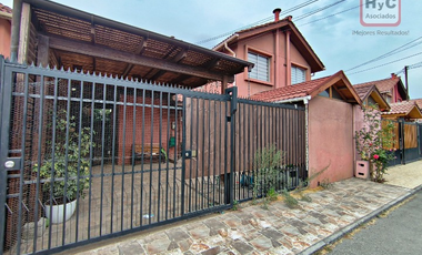 Casa en Arriendo 3dorm 3bñ