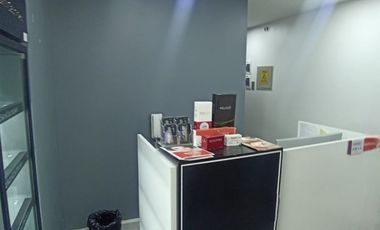 OFICINA 5 PRIVADOS, 2 BAÑOS, 4 ESTACIONAMIENTOS