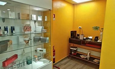 OFICINA 5 PRIVADOS, 2 BAÑOS, 4 ESTACIONAMIENTOS