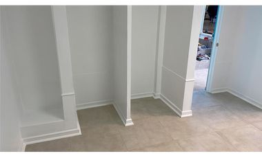 AMPLIA CASA USO COMERCIAL 4D 3B SECTOR AVDA BRASIL