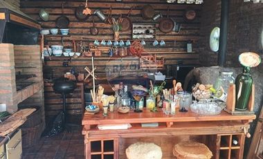 Gran casa cercana a  Melipilla
