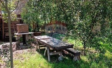 Gran casa cercana a  Melipilla
