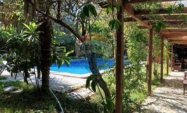 Gran casa cercana a  Melipilla