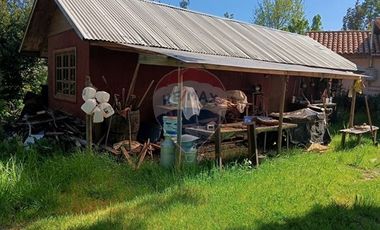 Gran casa cercana a  Melipilla