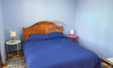 Gran casa cercana a  Melipilla