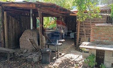 Gran casa cercana a  Melipilla