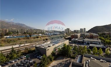 AMPLIA OFICINA , EXCELENTE CONECTIVIDAD