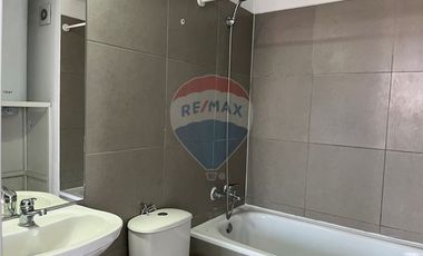 Vista Despejada con 2 Estacionamientos y Bodega