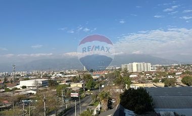 Vista Despejada con 2 Estacionamientos y Bodega