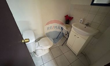 Venta casa comercial esquina-con renta inmediata