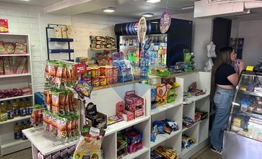 Venta casa comercial esquina-con renta inmediata