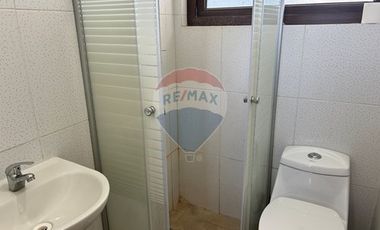 Casa de Lujo 5D 5B + quincho con 2D y 1B y piscina