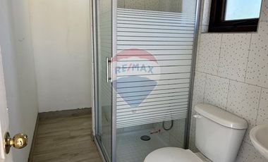 Casa de Lujo 5D 5B + quincho con 2D y 1B y piscina