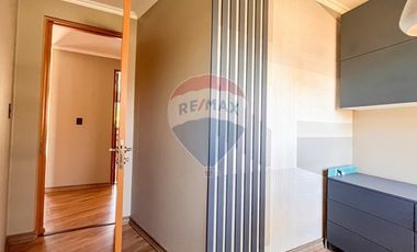 Casa de Lujo 5D 5B + quincho con 2D y 1B y piscina