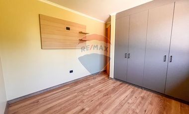 Casa de Lujo 5D 5B + quincho con 2D y 1B y piscina