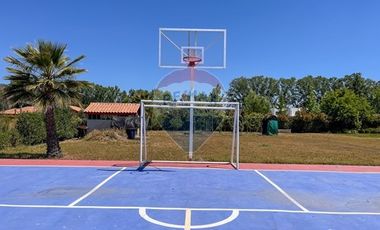 Casa de Lujo 5D 5B + quincho con 2D y 1B y piscina