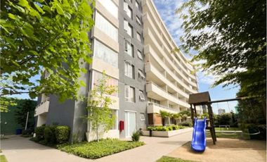 Amplio Depto metro San Miguel 3D+2B+1E+1B