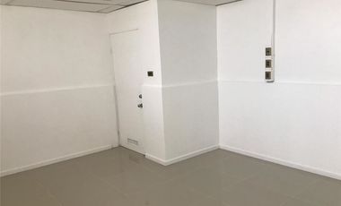 ARRIENDO EDIFICIO COMERCIAL Y OFICINAS 3 PISOS