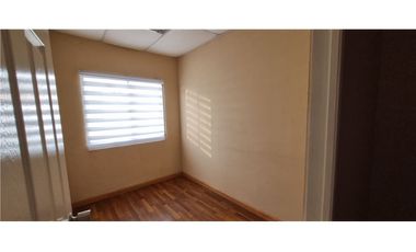 ARRIENDO EDIFICIO COMERCIAL Y OFICINAS 3 PISOS