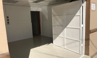 ARRIENDO EDIFICIO COMERCIAL Y OFICINAS 3 PISOS