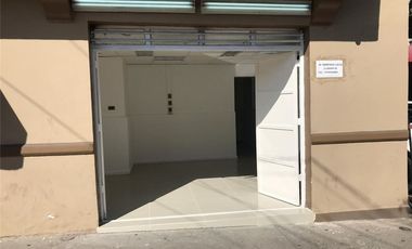 ARRIENDO EDIFICIO COMERCIAL Y OFICINAS 3 PISOS