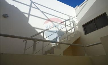 ARRIENDO EDIFICIO COMERCIAL Y OFICINAS 3 PISOS