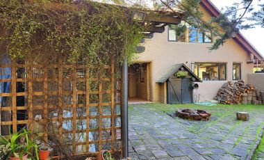 GRAN Y HERMOSA CASA EN ARRIENDO AÑO CORRIDO