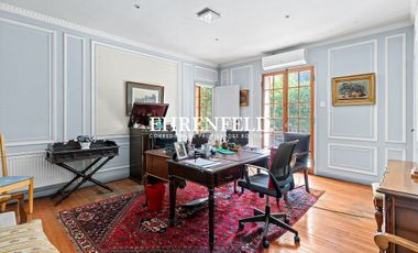 Providencia, Santiago. Gran casona remodelada, giro comercial.