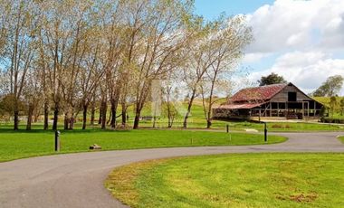 PARCELA EN CONDOMINIO EL ALBA A SÓLO 5MIN DEL CENTRO