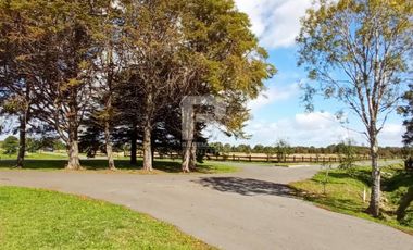 PARCELA EN CONDOMINIO EL ALBA A SÓLO 5MIN DEL CENTRO