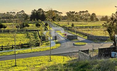 PARCELA EN CONDOMINIO EL ALBA A SÓLO 5MIN DEL CENTRO