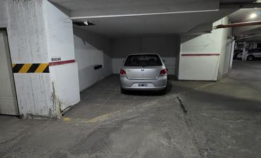 ALQUILER COCHERA Y BAULERA en Calle Santa Fe  N°634