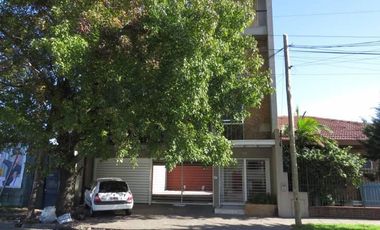 OFICINA ALQ PLANTA LIBRE 78m2, dos cocheras