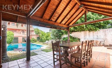 Casa en venta con pileta San martin zona residencial