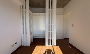 Luminoso y amplio 2 ambientes con balcon