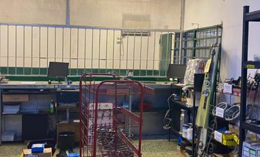 Galpón en  San Isidro