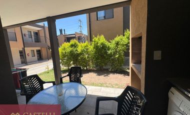 Departamento de 3 ambientes en Venta Pilar Cañada Village Planta Baja con Jardin galería y parrilla