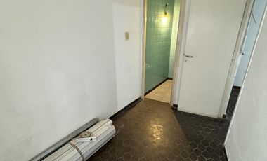 ALQUILER DEPARTAMENTO DE ESCALERA