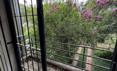 ALQUILER DEPARTAMENTO DE ESCALERA