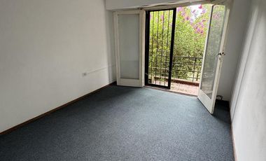 ALQUILER DEPARTAMENTO DE ESCALERA