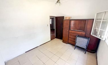 Venta Casa Av. Belgrano 1600 - Pérez.