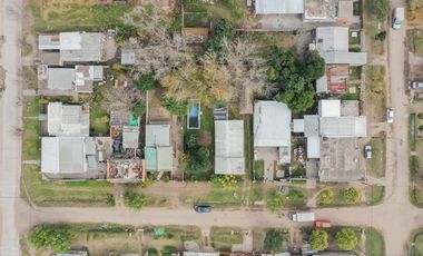 Venta Casa Av. Belgrano 1600 - Pérez.