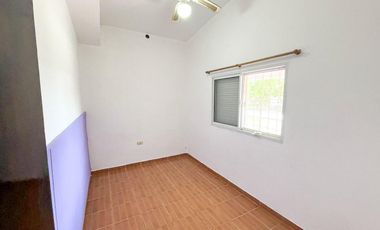 Venta Casa Av. Belgrano 1600 - Pérez.