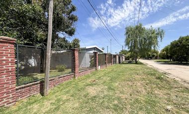 Venta Casa Av. Belgrano 1600 - Pérez.