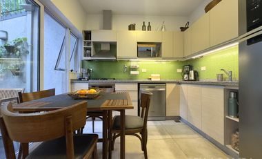 CASA VENTA VICENTE LÓPEZ 4 AMBIENTES  COCHERA