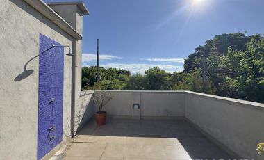 CASA VENTA VICENTE LÓPEZ 4 AMBIENTES  COCHERA