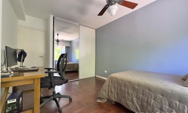 CASA VENTA VICENTE LÓPEZ 4 AMBIENTES  COCHERA